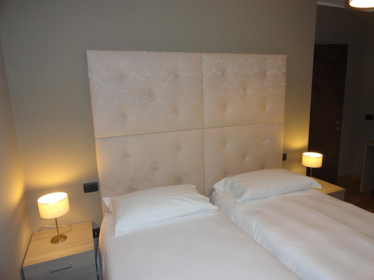 Residence Sant'Anna Ponte San Pietro  Rum bild